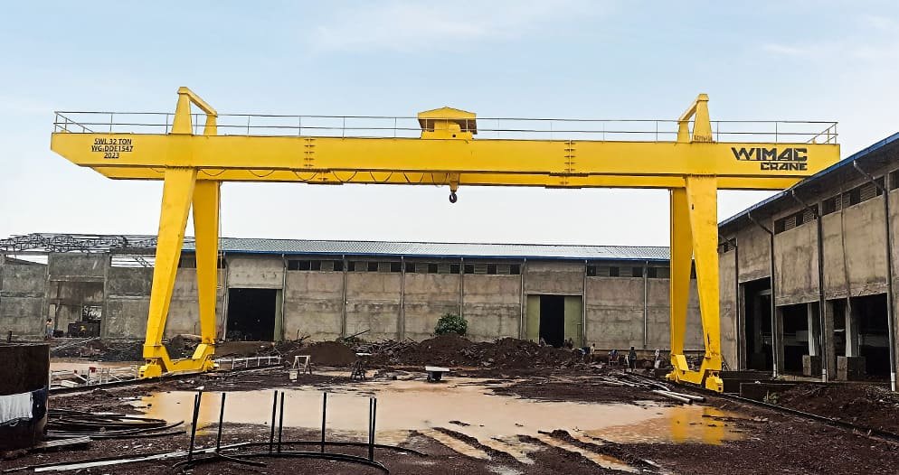 Двухбалочный козловой кран — вид сбоку