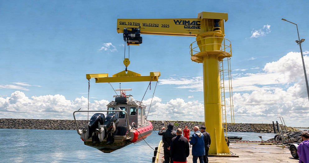 Консольный кран на колонне