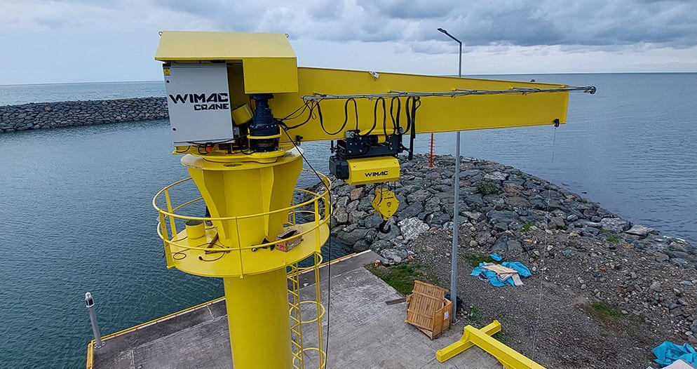 Портовый консольный кран