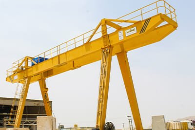 Рельсовый козловой кран для промышленной логистики и транспортировки